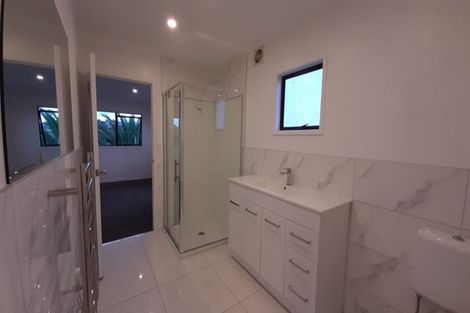 Photo of property in 43 Chequers Avenue, Glenfield, Auckland, 0629