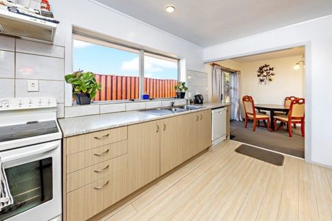 Photo of property in 2/8 Parera Place, Papatoetoe, Auckland, 2025