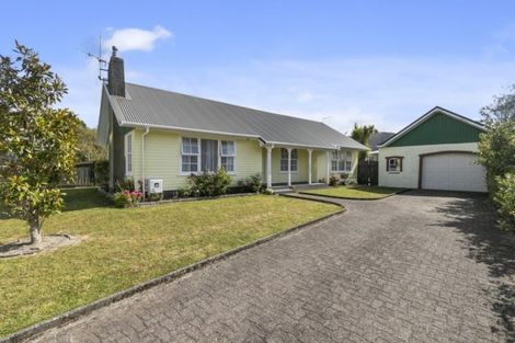 Photo of property in 6 Bexley Grove, Wainuiomata, Lower Hutt, 5014