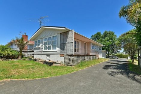 Photo of property in 1/11 Merton Avenue, Glenfield, Auckland, 0627