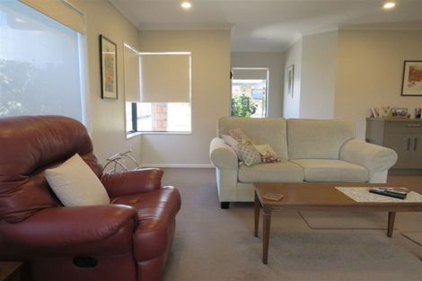 Photo of property in 63a Winchester Street, Levin, 5510