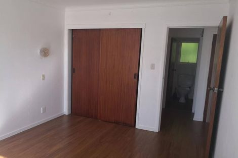 Photo of property in 1/454 East Coast Road, Windsor Park, Auckland, 0630