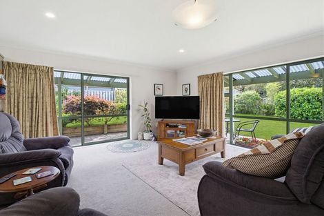 Photo of property in 5 Wilson Place, Marton, 4710