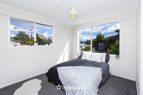 Photo of property in 29 Edelweiss Grove, Timberlea, Upper Hutt, 5018