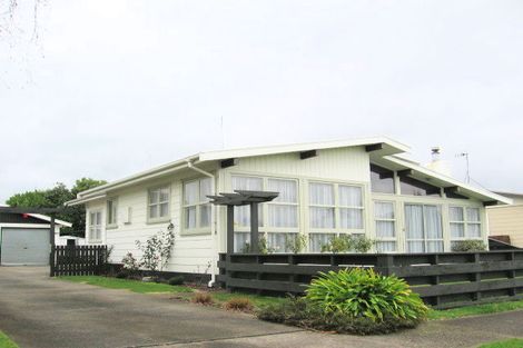 Photo of property in 27 Dewe Avenue, Feilding, 4702