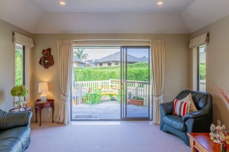 Photo of property in 6 Coleraine Drive, Rototuna, Hamilton, 3210