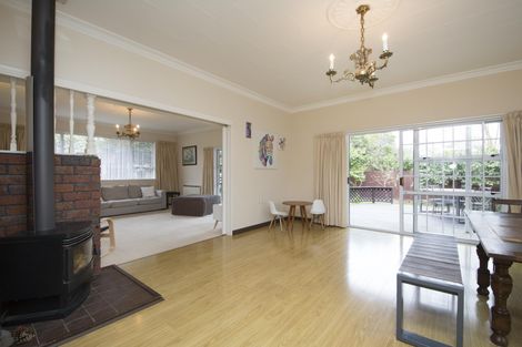 Photo of property in 106 Waterloo Crescent, Hokowhitu, Palmerston North, 4410