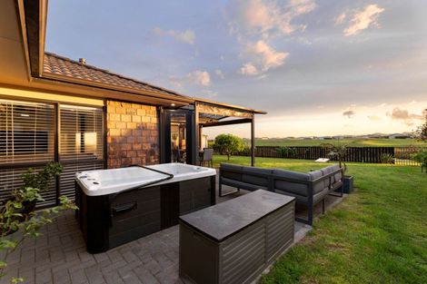 Photo of property in 21 Nicole Place, Papamoa Beach, Papamoa, 3118