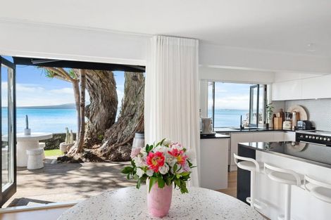 Photo of property in 2/259 Hurstmere Road, Takapuna, Auckland, 0622