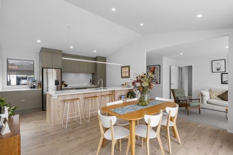 Photo of property in 1b Fairburn Place, Leamington, Cambridge, 3432