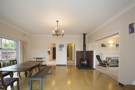 Photo of property in 106 Waterloo Crescent, Hokowhitu, Palmerston North, 4410