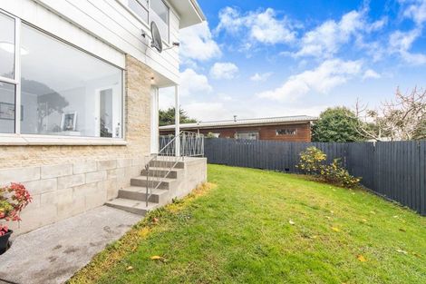 Photo of property in 4/92 Lynwood Road, New Lynn, Auckland, 0600