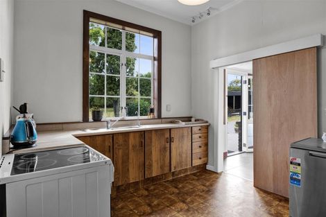 Photo of property in 206 Henwood Road, Paraite, New Plymouth, 4372