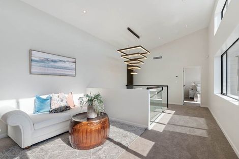 Photo of property in 32 Bounty Road, Long Bay, Auckland, 0630