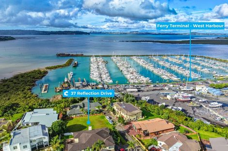 Photo of property in 37 Reflection Drive, West Harbour, Auckland, 0618