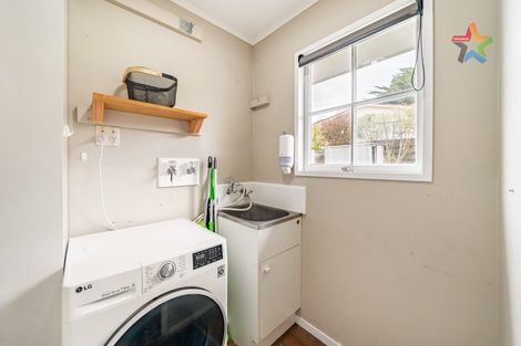 Photo of property in 32 Invercargill Drive, Kelson, Lower Hutt, 5010