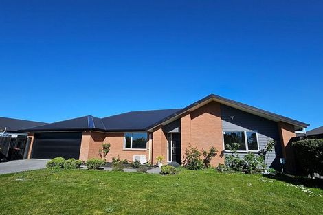 Photo of property in 37 Raranga Street, Marshland, Christchurch, 8083