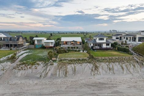 Photo of property in 151 Pukehina Parade, Pukehina, Te Puke, 3189