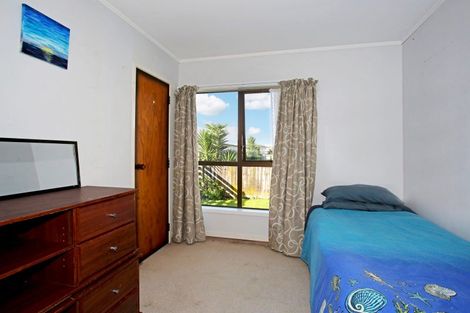 Photo of property in 7b Kelvin Road, Papakura, 2110