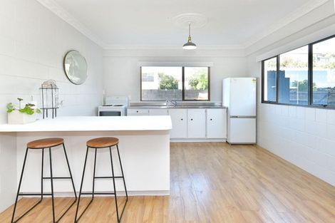 Photo of property in 8 Sunrise Boulevard, Snells Beach, 0920