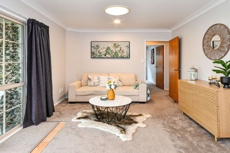 Photo of property in 31 Wairere Road, The Gardens, Auckland, 2105