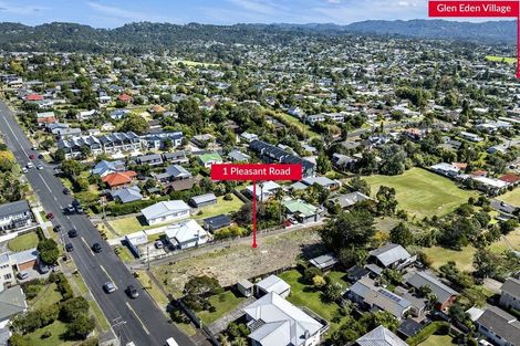 Photo of property in 1 Pleasant Road, Glen Eden, Auckland, 0602