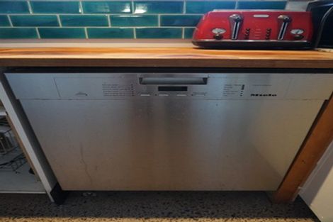 Photo of property in 924c Papamoa Beach Road, Papamoa Beach, Papamoa, 3118