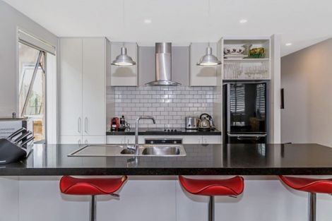 Photo of property in 83 Riverside Road, Orewa, 0931