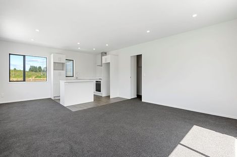 Photo of property in 16 Guy King Place, Huntly, 3700