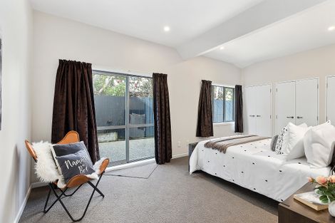 Photo of property in 9 Inverell Way, Seatoun, Wellington, 6022