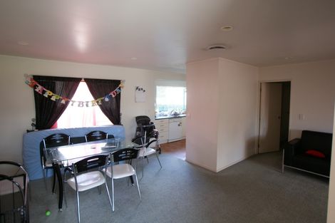 Photo of property in 66b Dundale Avenue, Blockhouse Bay, Auckland, 0600