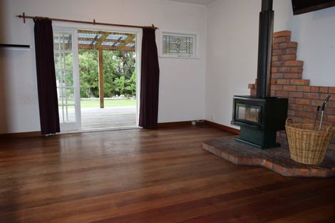 Photo of property in 33 Mill Road, Clive, 4102