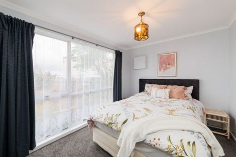 Photo of property in 17 Matai Street, Marton, 4710