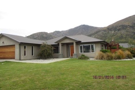 Photo of property in 2 Mystery Grove, Lake Hayes, Queenstown, 9304