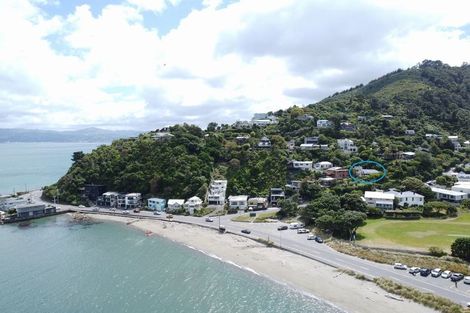 Photo of property in 15 Ferry Road, Days Bay, Lower Hutt, 5013