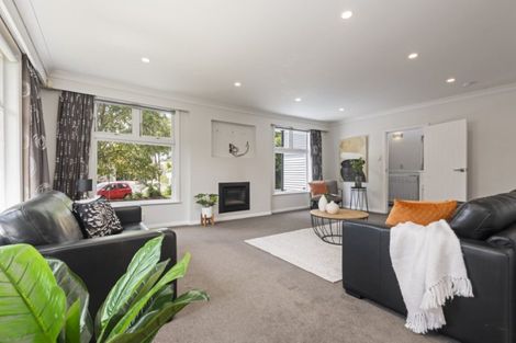 Photo of property in 6 Hughes Avenue, Hokowhitu, Palmerston North, 4410