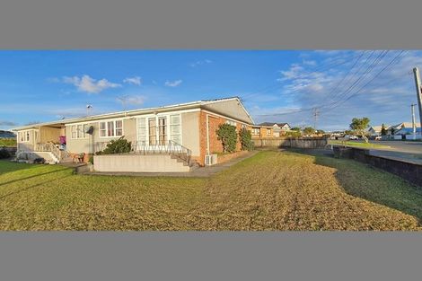 Photo of property in 1/122 Taylor Street, Blockhouse Bay, Auckland, 0600