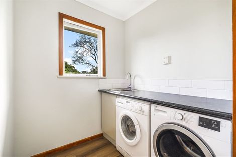 Photo of property in 12 Berkley Avenue, Hillcrest, Hamilton, 3216