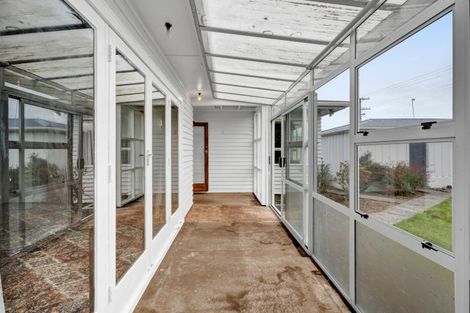 Photo of property in 2 Fitzgerald Avenue, Kaponga, Hawera, 4679