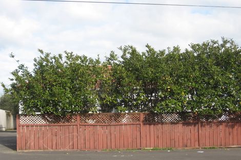 Photo of property in 2/411 Mount Albert Road, Mount Roskill, Auckland, 1041