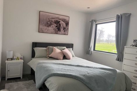 Photo of property in 15 Farm Road, Waipukurau, 4284