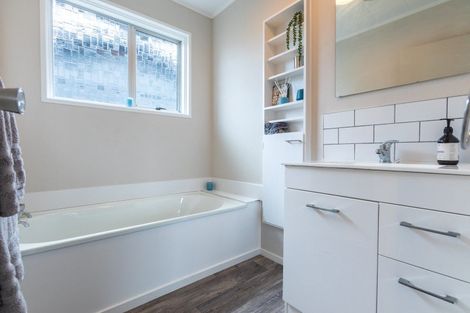 Photo of property in 20 Ruahine Street, Dannevirke, 4930