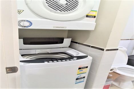 Photo of property in 74 Salamanca Road, Sunnynook, Auckland, 0620