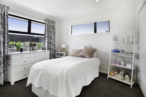 Photo of property in 15 Maple Grove, Solway, Masterton, 5810