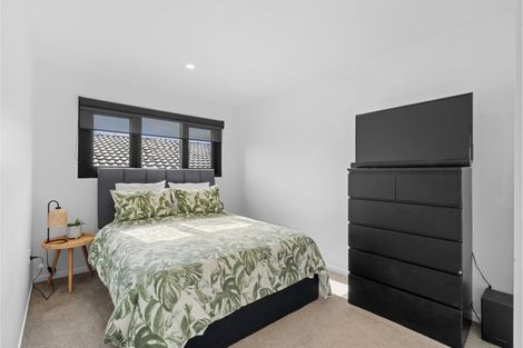 Photo of property in 148a Hutchinsons Road, Bucklands Beach, Auckland, 2014