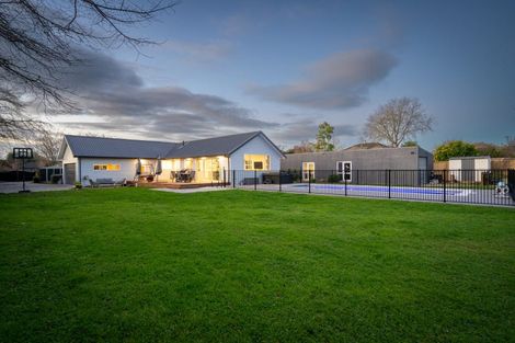 Photo of property in 186 Thornton Road, Cambridge, 3434