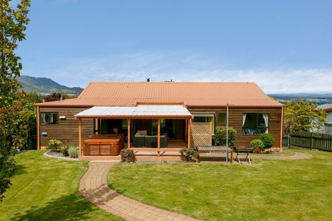 Photo of property in 106 Acacia Bay Road, Nukuhau, Taupo, 3330