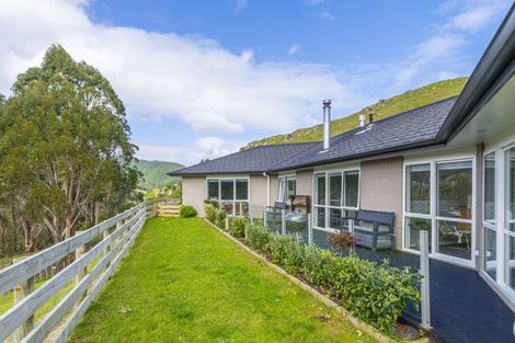 Photo of property in 37 Angus Way, Nikau Valley, Paraparaumu, 5032