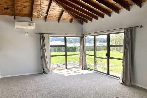 Photo of property in 69 Sunny Crescent, Huapai, Kumeu, 0810