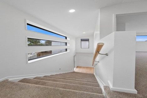 Photo of property in 2/1 O'connell Street, Manurewa, Auckland, 2102